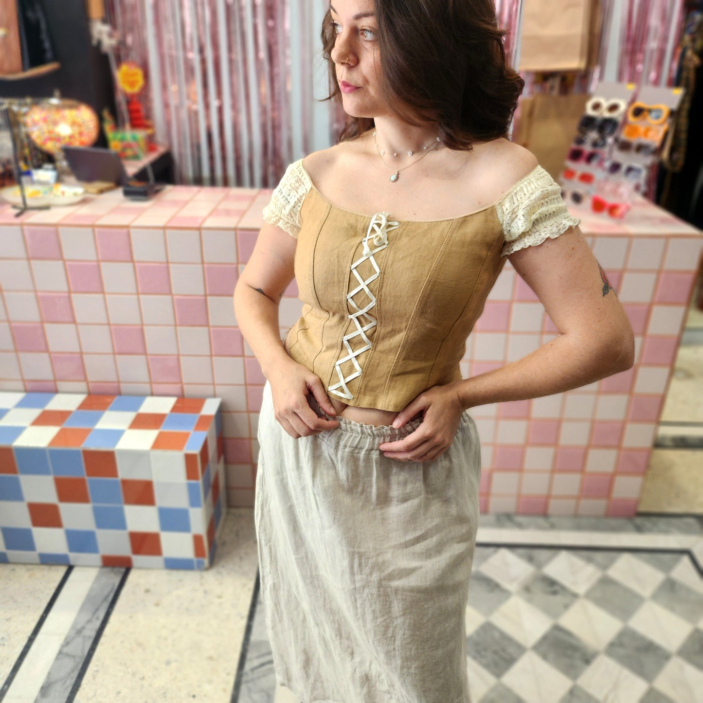 Beautiful Renaissance Top 100% Linen
