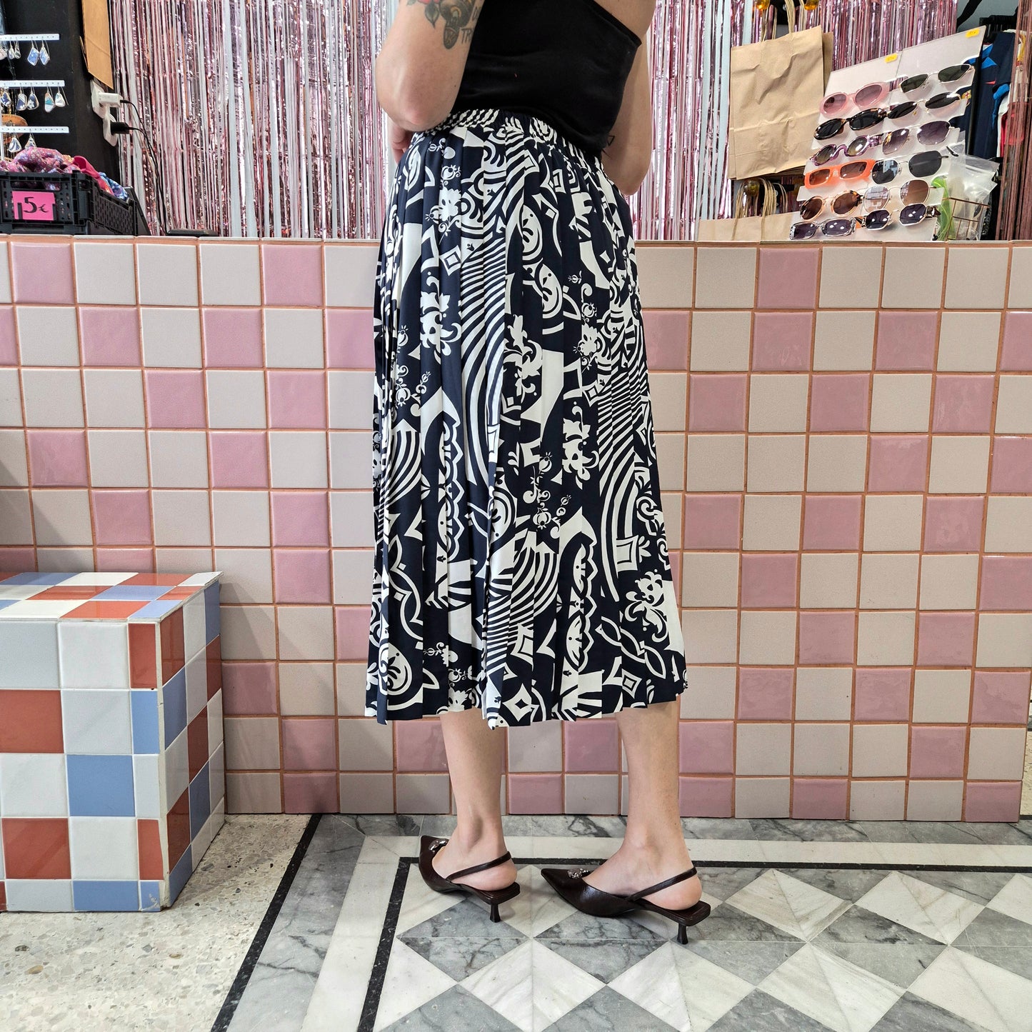 Pleated Midi skirt