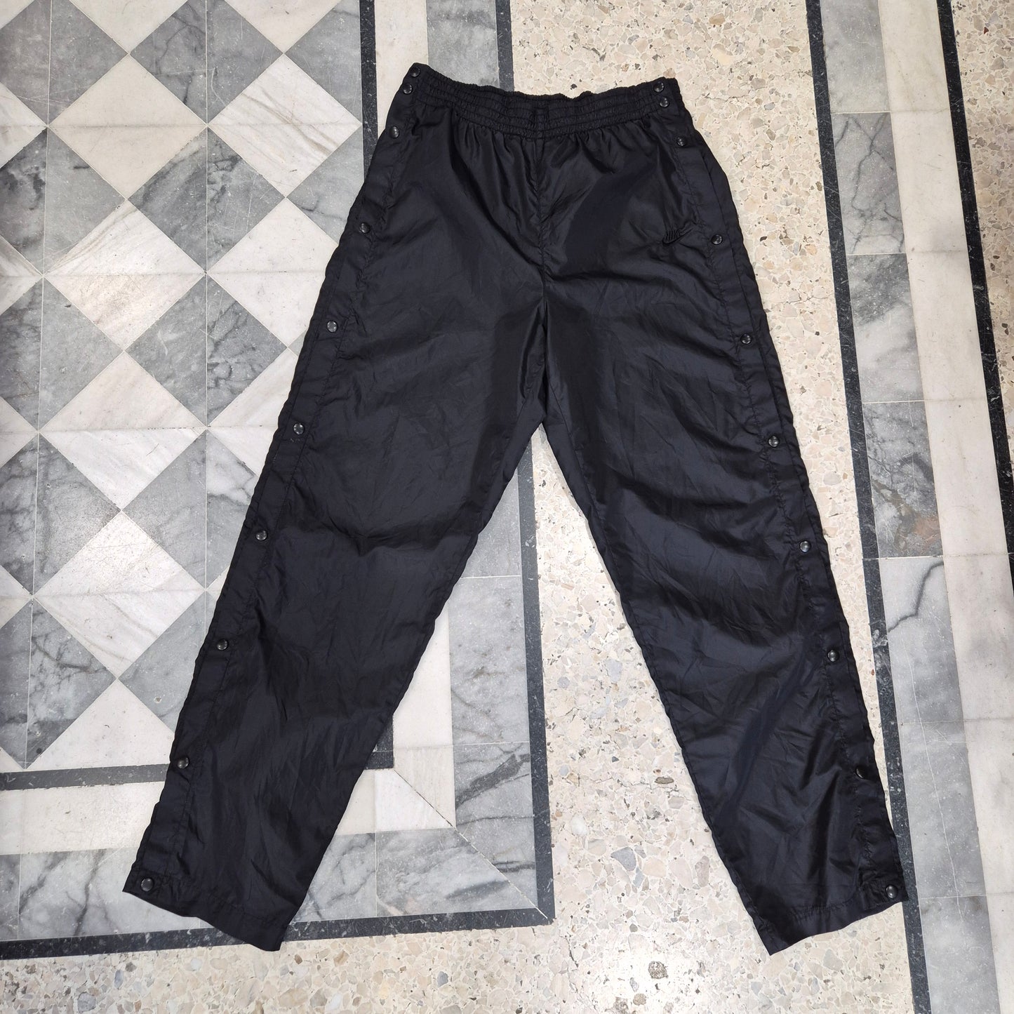 Vintahe Nike Button Down Nylon Pants