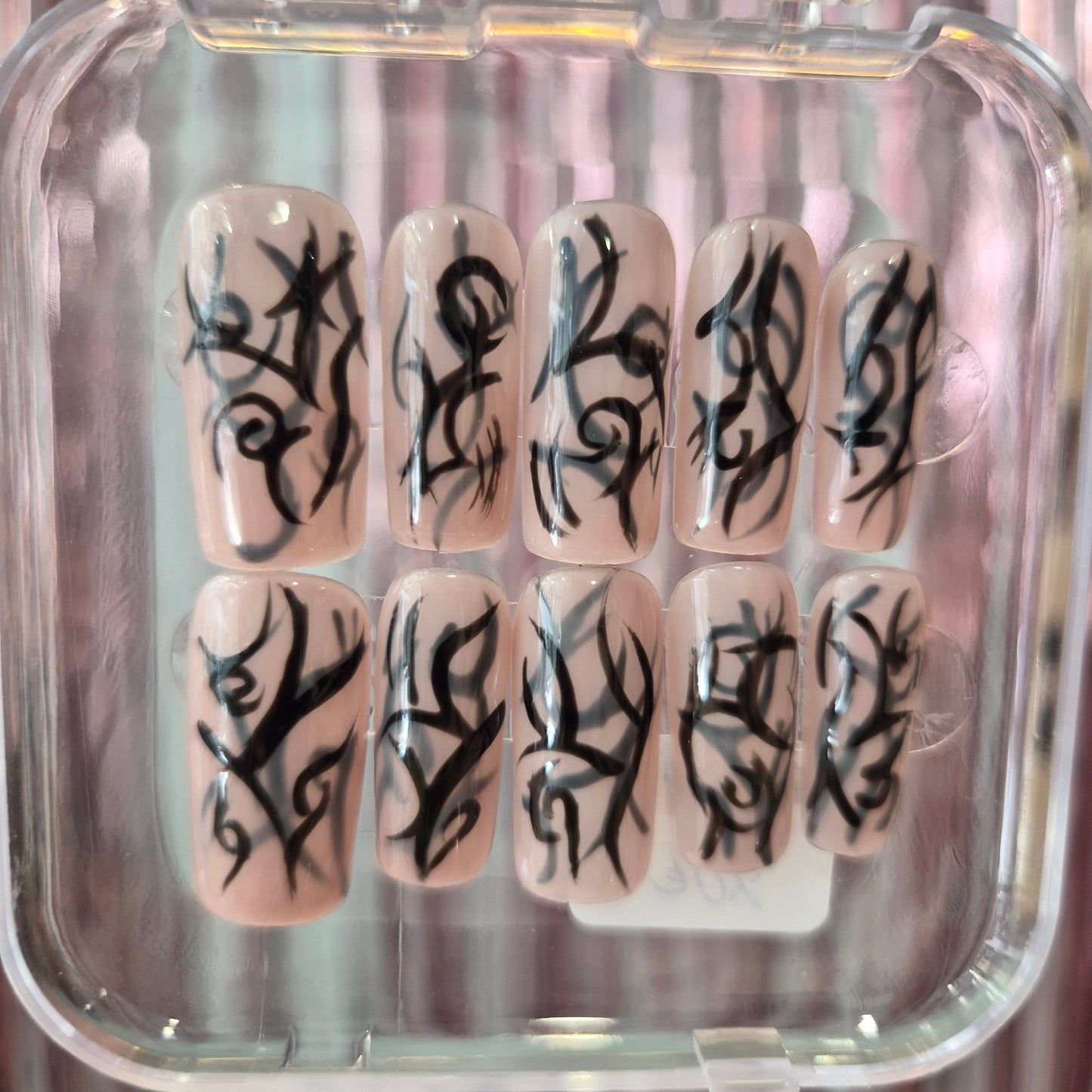Tribal Presson Nails