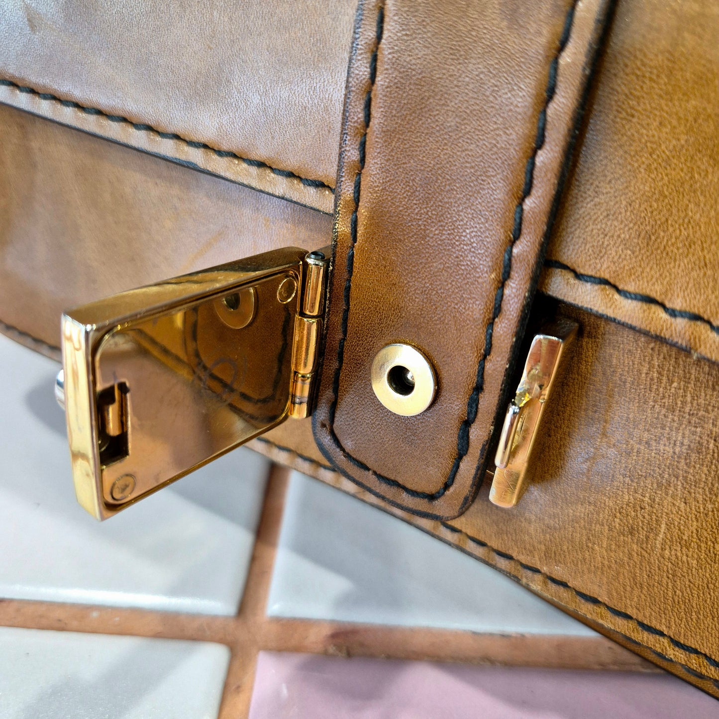 Beautiful Vintage Leather Bag