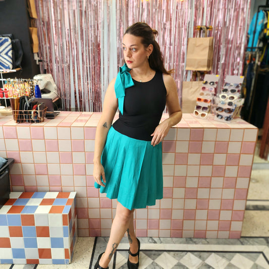 Flattering  Vintage Dress