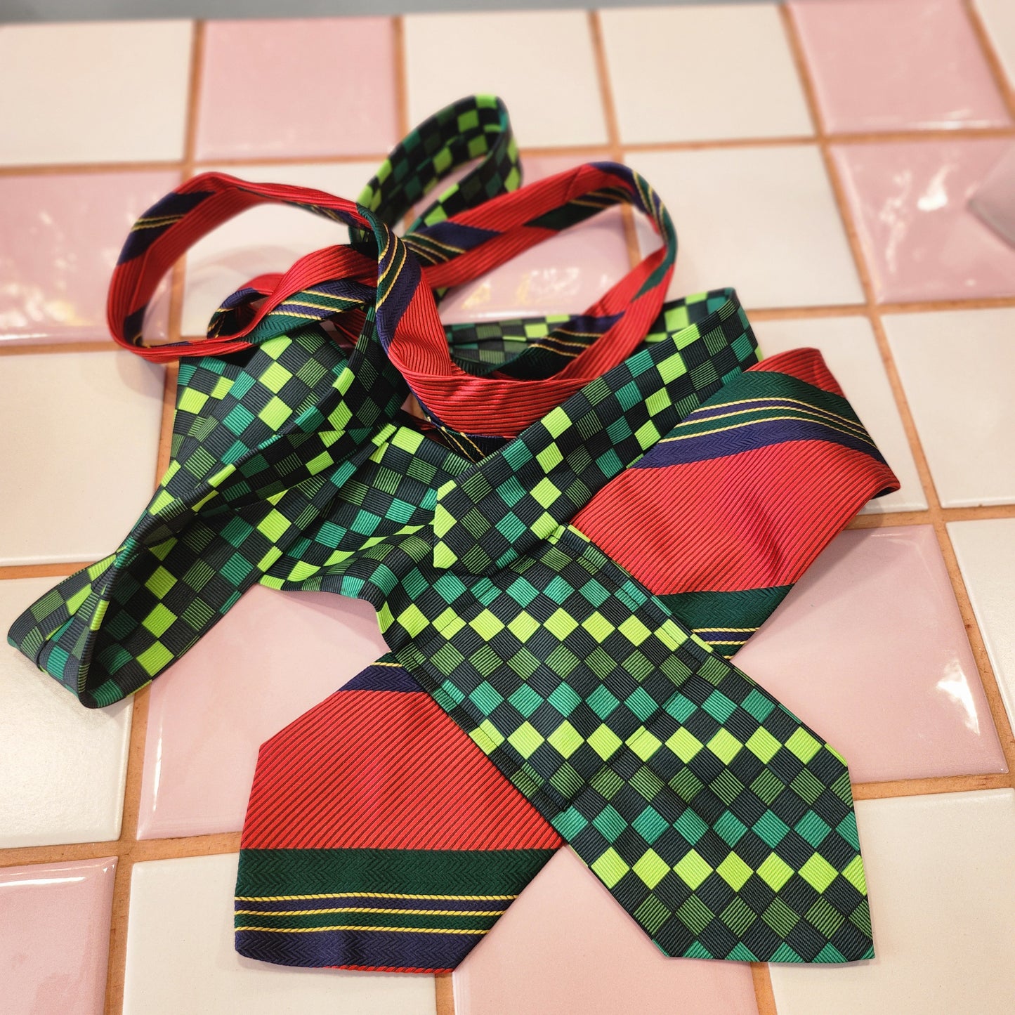Reworked Tie Belt green-red